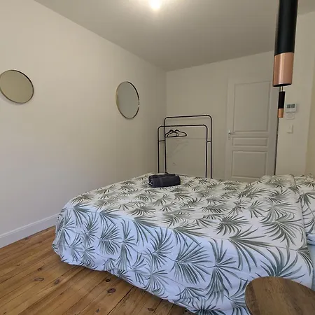 Air-conditioned - Two Bedrooms Appartamento Vichy